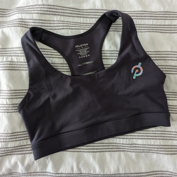 Peloton Sports Bra Go Further Size M Back Cut Outs - Picture 1 of 3